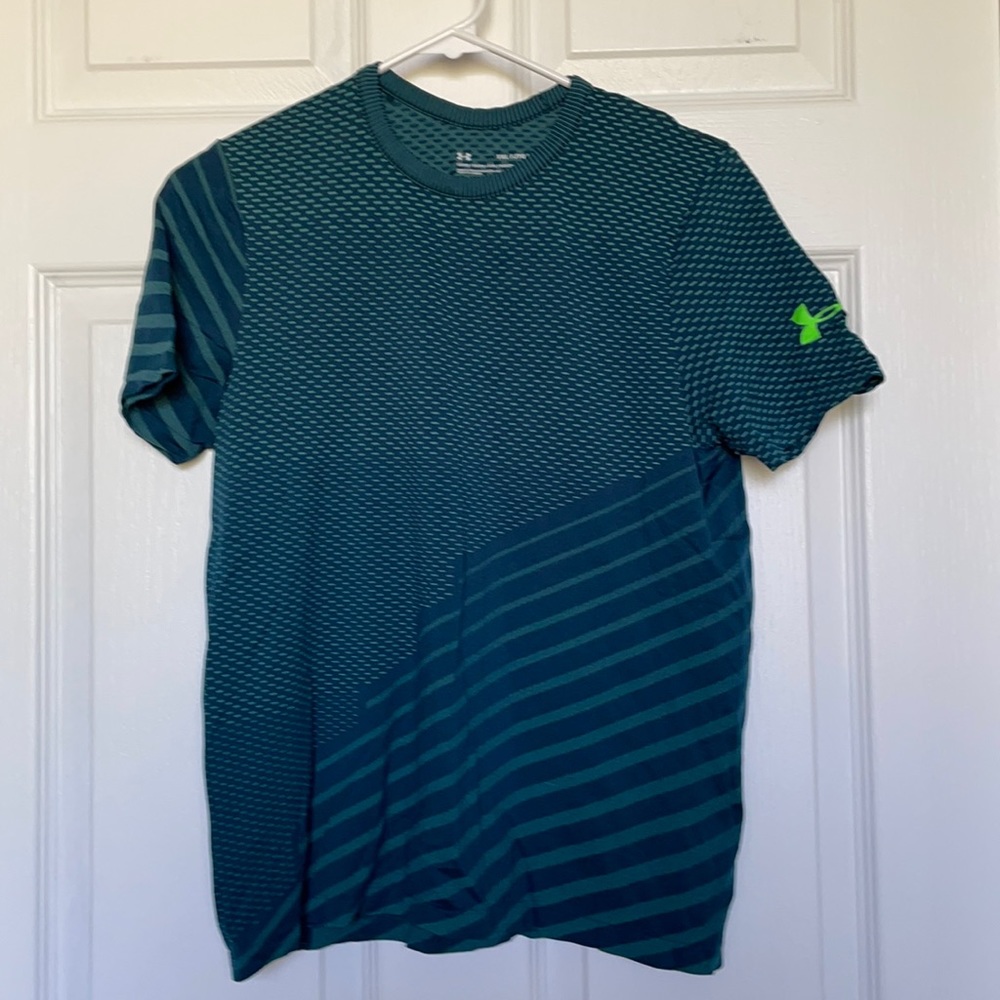 Under Armour Short Sleeve Shirt